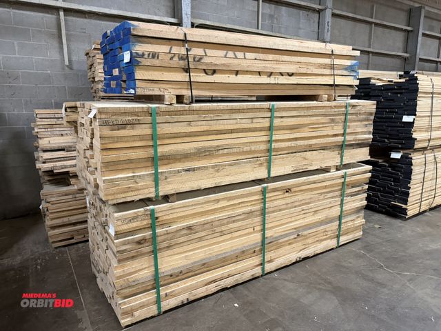 Lot 1-17029 - Lot of assorted oak and red oak rough sawn lumber, includes (1) approx. 480 board foot lumber of 2" ...