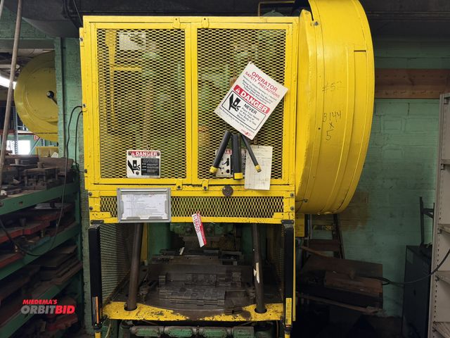 Lot 1-18600 - (1) 1979 V &amp; O Press Company, model 5, 50-ton capacity variable speed press with 3" stroke, 140 ...