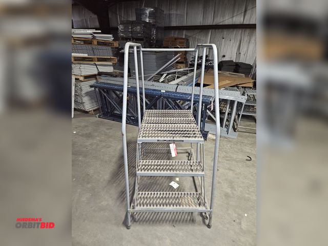 Lot 1-15123 - Lot of (1) 3 Step Ladder Used