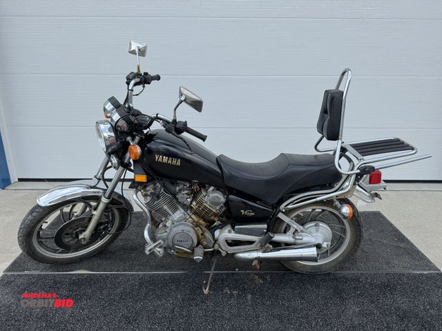 Lot 1-6460 - 1982 Yamaha Virago (1) motorcycle, shaft driven, air cooled, tank has several dents and scratches, M...