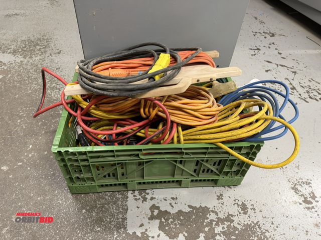 Lot 1-16815 - (1) lot of assorted electrical extension cords.
