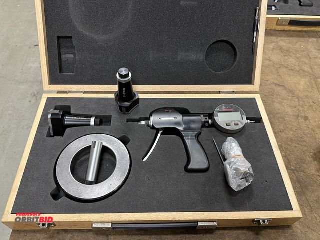 Lot 1-19508 - (1) 3 1/4" - 4" capacity Starrett digital bore gauge with wood case, includes (1) #7062085, 2" - 2 5...