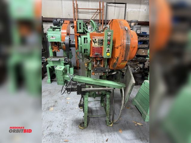 Lot 1-18795 - Perkins Machine Company Punch Press, 300B  15-ton, with pedestal control stand, winning bidder respo...