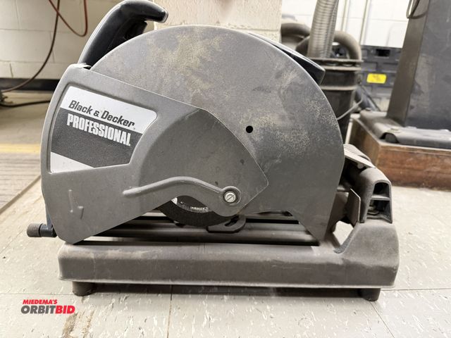 Lot 1-16368 - (1) Black &amp; Decker, Cat #3934, heavy duty 14" chop saw with 1" arbor (120V, single phase, 3800 R...