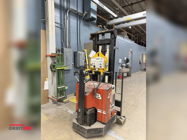 Lot 1-17325 - (1) Prime Mover, model SN20, 2000 lb. capacity walk-behind pallet jack, 1426 hours showing, S/N SN20...