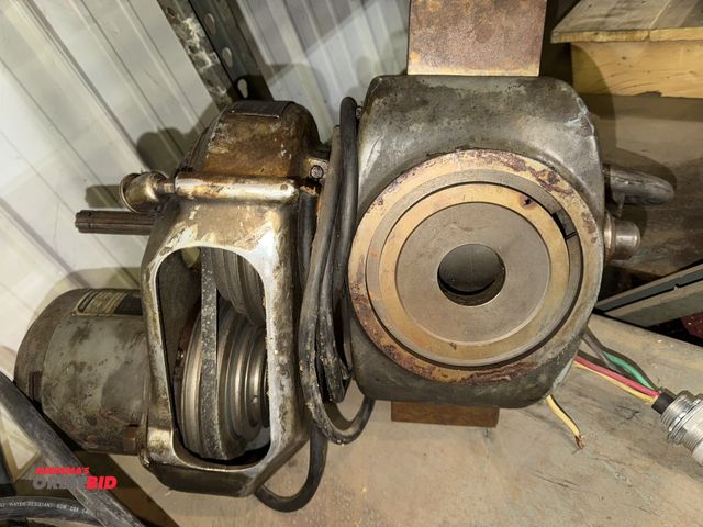 Lot 1-15867 - (1) Bridgeport Machines, vertical milling machine spindle with a 220/440V, 3 phase, 1/2 HP electric ...