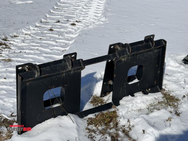 Lot 1-11576 - (1) Universal adapter plate for skid steer, 5" U-bolts.