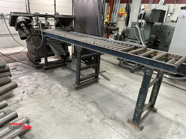 Lot 1-19205 - (1) 1987 W.F. Wells, model W9, horizontal band saw, S/N 874265, 9" x 18" max. capacity, 1" blade, 2 ...