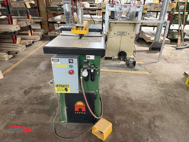 Lot 1-16683 - (1) Castle, model TSM-35, pocket hole machine, 480V, 3 phase, S/N 55100, push button start/stop, in ...