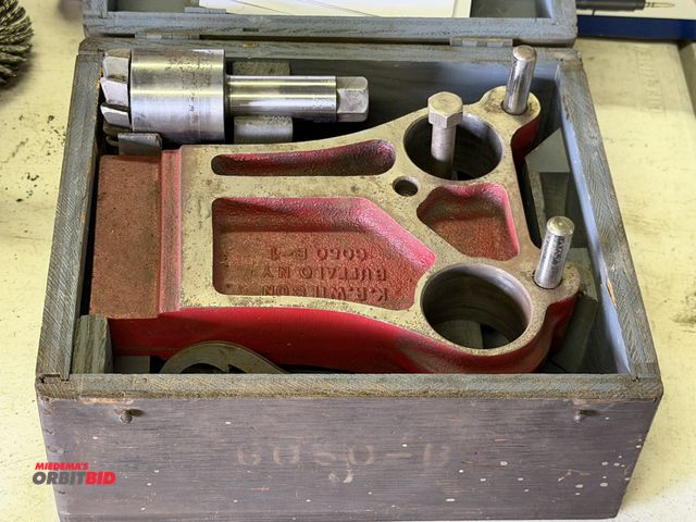 Lot 1-18191 - (1) K.R. Wilson, model 6050B, flat head cylinder head cutter valve, 1940S with wood case and paperwo...