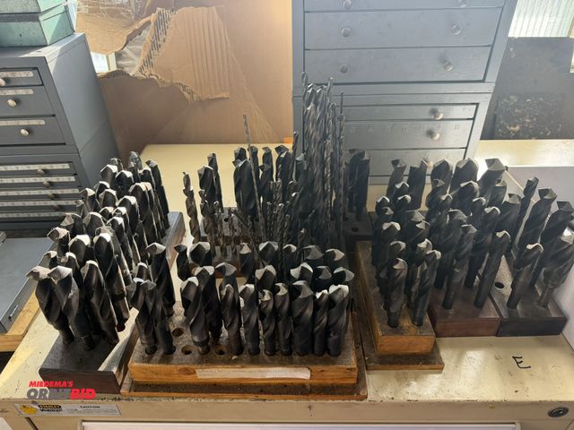 Lot 1-12353 - Large lot of assorted drills.