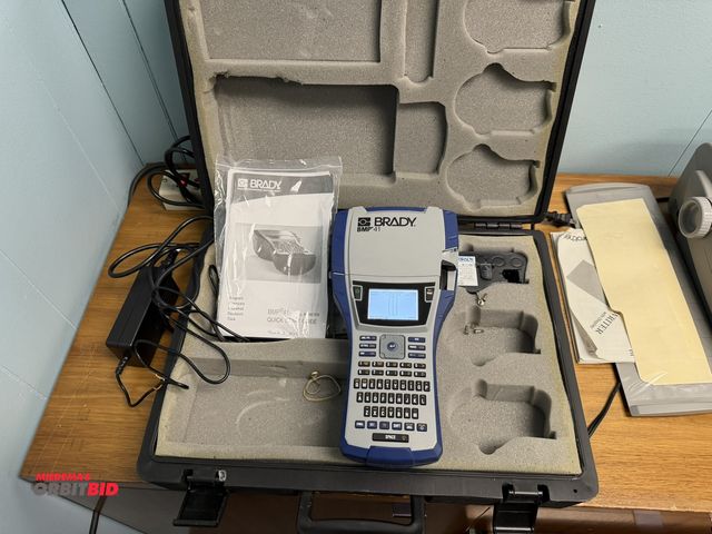 Lot 1-15523 - (1) Brady, model BMP41, label printer, includes case, Quick Start Guide, download disc, M11-498 repl...