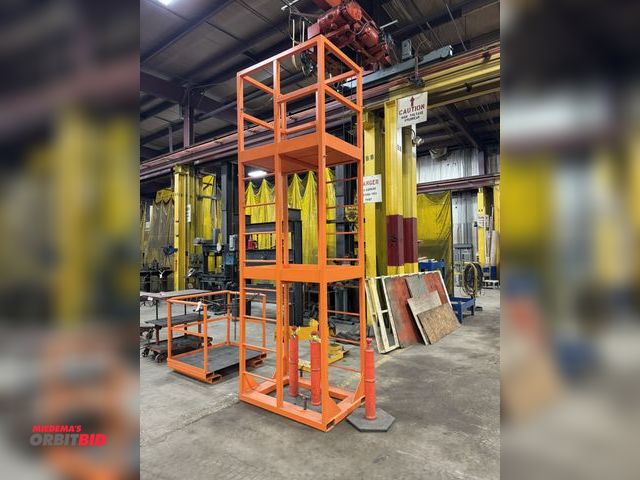 Lot 1-15372 - (1) forkable 2-tier safety man cage, 48" x 32" x 149" tall.