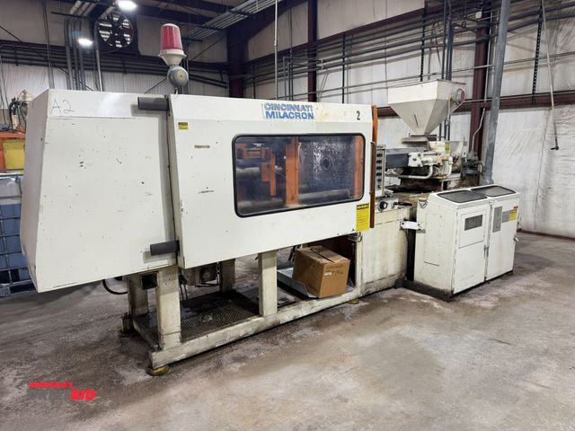 Lot 1-13373 - 1984 Cincinnati Milacron, model T-200S14, plastic injection molding machine 200-ton, hydraulic toggl...