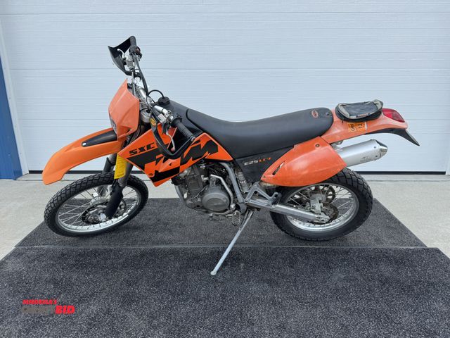 Lot 1-6459 - 2004 KTM SXC625 (1) dirt bike, liquid cooled, 4-stroke, chain drive, hand grip guards, kick start ha...
