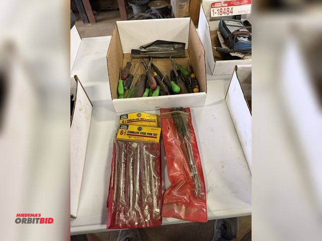 Lot 1-18485 - Lot of assorted pick sets, and picks.