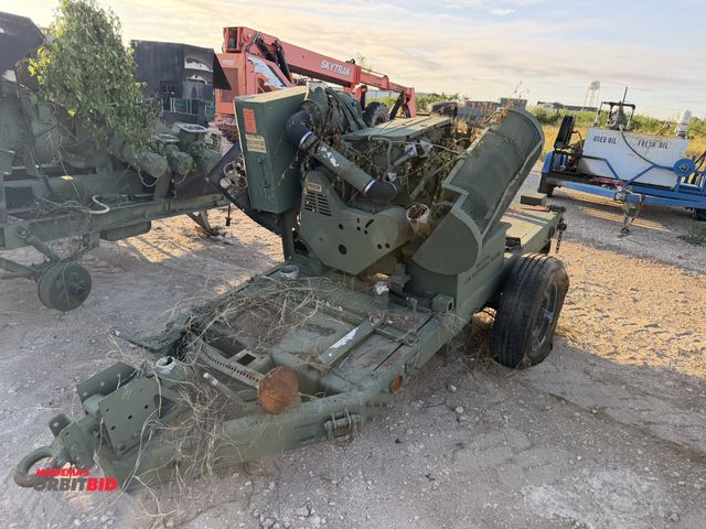 Lot 1-9621 - (1) Bowhead manufacturing company trailer mounted pump, 600 gallons per minute, 4 cylinder diesel en...