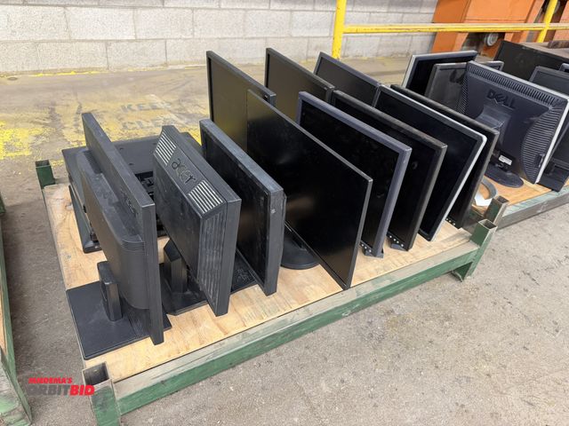 Lot 1-17551 - Lot of (15) assorted 19" Acer, and Dell, computer monitors, and (1) View Sonic 24", does not include...