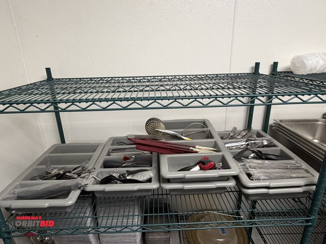 Lot 1-11135 - Lot of (6) Winco plastic 5-section silverware storage containers with assorted dinnerware, including...