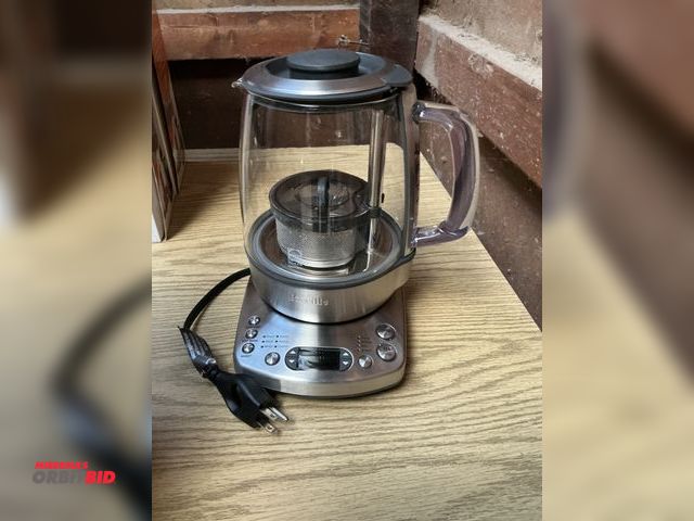 Lot 1-12533 - Breville BTM800XL null Breville Tea Maker, model BTM800XL, like new condition
