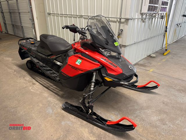 Lot 1-1684 - 2019 Ski Doo Renegade 850 T-Tec Snowmobile
