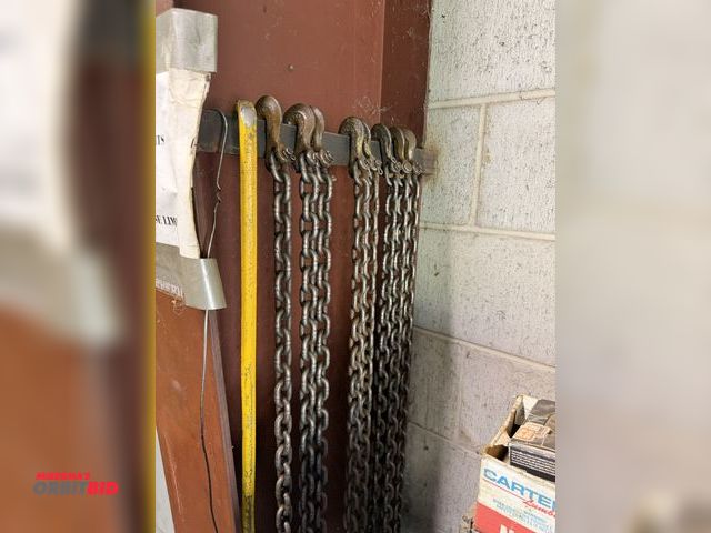 Lot 1-6473 - Lot of (5) assorted size 1/4" chain with hooks.