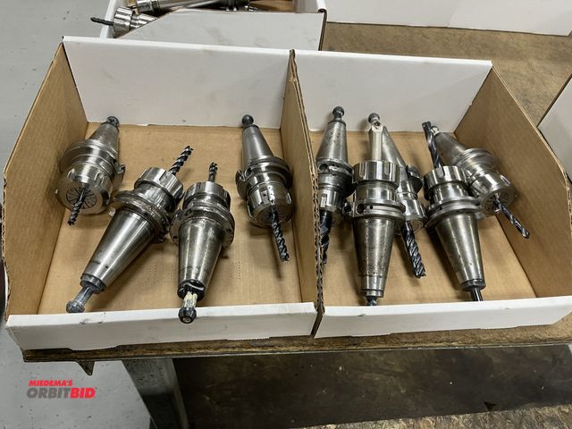 Lot 1-19406 - Lot of (10) Pioneer Cat 40 tool holders, collet style with assorted drills.