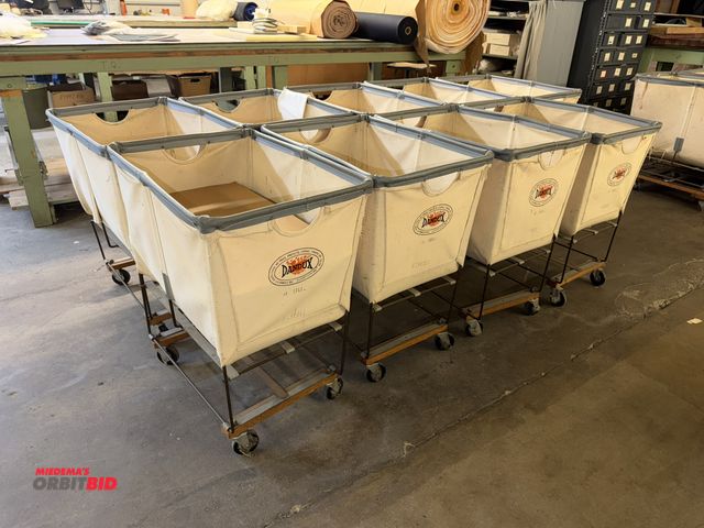 Lot 1-4784 - Lot of (15) Dandux 3-bushel canvas product carts, (5) Dandux 4-bushel canvas product carts, winning ...