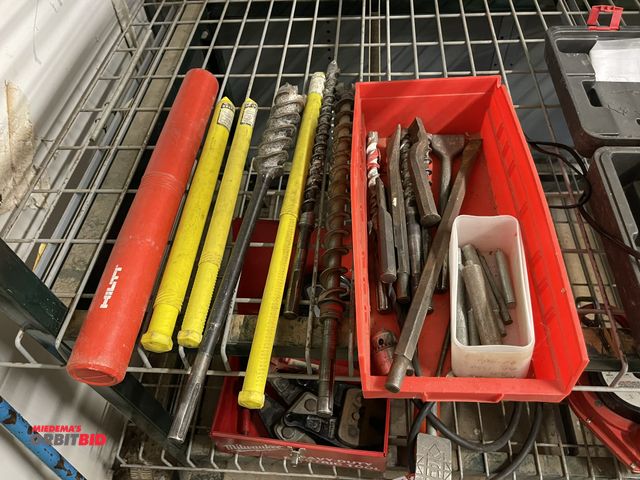 Lot 1-6279 - Lot of assorted hammer drill bits, various sizes/diameters, and (1) 7.5" x 2" diameter bit.