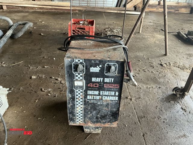 Lot 1-19329 - (1) Sears. Heavy duty 40 amp engine starter and battery charger with 225 amp engine start..