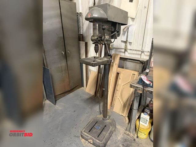 Lot 1-18563 - (1) Atlas, model 1060, pedestal drill press, S/N 035340, Jacobs 6A chuck, 10" x 10" table, 120V, in ...