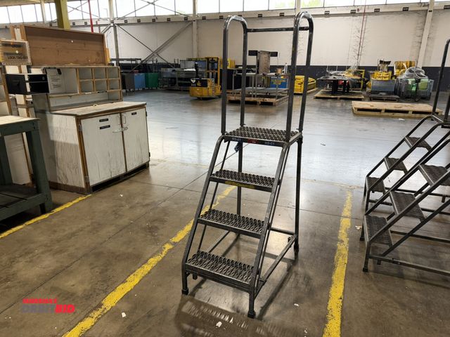 Lot 1-5187 - (1) W. Platforms, Inc., 4-step warehouse ladder (no wheels).
