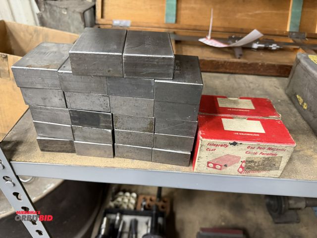 Lot 1-15106 - Lot of (22) 1, 2, 3 blocks, and (4) magnetic 4, 2, 1 blocks.