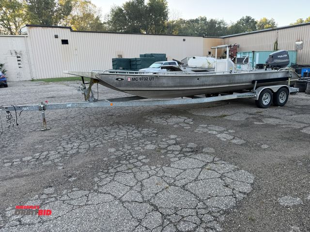 Lot 1-18807 - 2022 Gatortrax Aluminum 24' Open Bow Yamaha Salt Water Series II V6, 200 HP outboard motor, Yamaha c...
