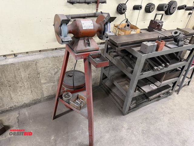 Lot 1-929 - (1) Baldor pedestal grinder buffer, 115V, 1/3 HP.