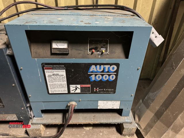 Lot 1-2587 - (1) Hertner Auto 1000 battery charger, model TN-18-680, battery type LA, 18-cell, 36V output, 208-24...