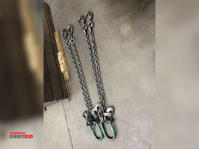 Lot 1-15441 - Lot of (2) 2 pt. lift chains, 1/2", grade 8, 5' 6" reach.
