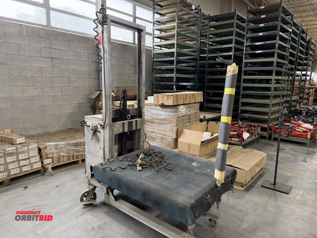Orbitbid.com - Lot 1-19613 - (1) electric walk-behind pallet jack, 40 ...