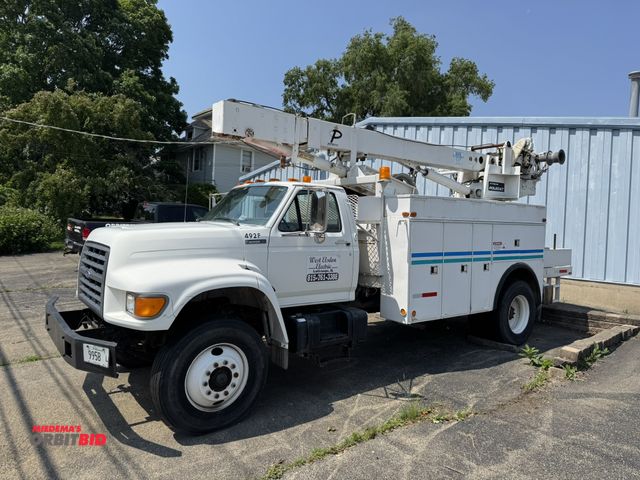 Lot 1-6441 - 1997 Ford Wire Puller Truck F800 Pitman Pull cat wire puller truck, 6-speed manual transmission, 5.9...