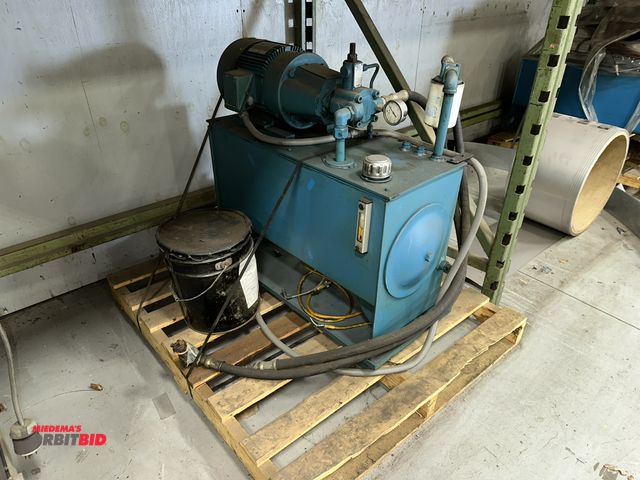 Lot 1-19240 - (1) hydraulic unit with a 208-230/460V, 3 phase, 3 HP electric motor, and 33.5" width x 14" height x...