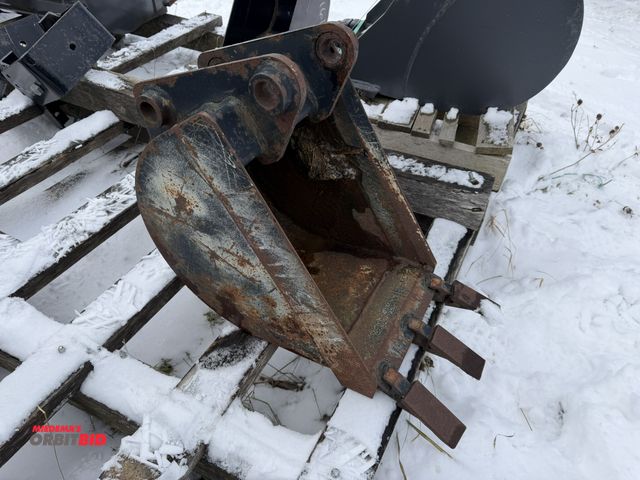 Lot 1-11711 - (1) used 3-tine excavator bucket, 12" wide, 5 1/4" 5 1/4" from inside to inside of attachment bracke...