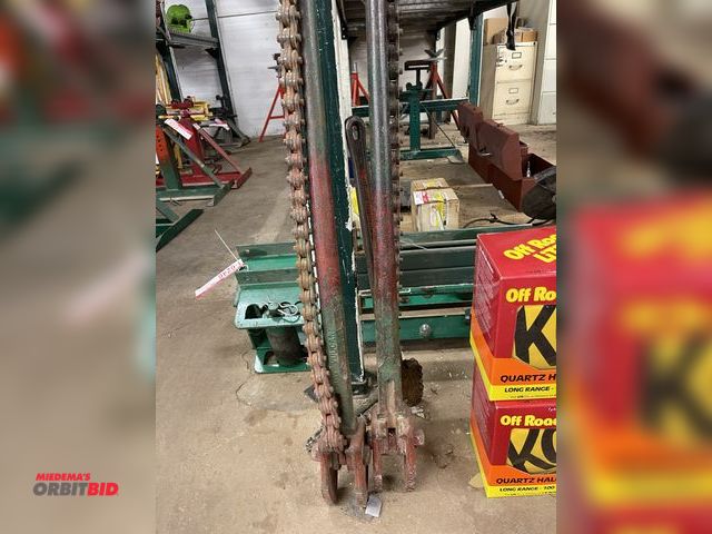 Lot 1-6247 - Lot of (2) Williamson, model CF312, chain style pipe wrenches.
