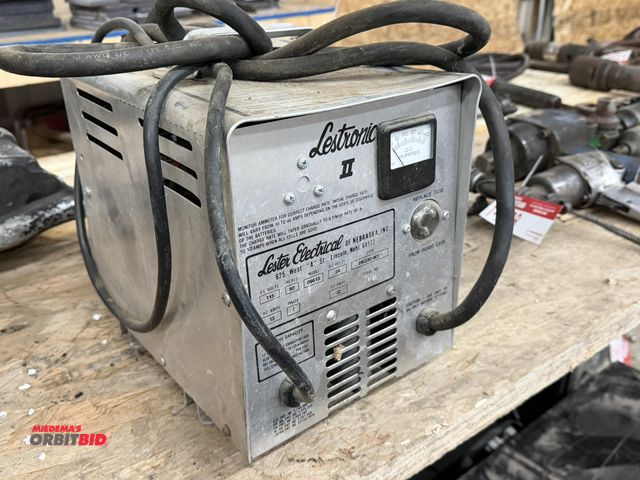 Lot 1-1365 - (1) Lestronic II 24V battery charger, 115V single phase input, 40 DC amps, model 24LC40-8ET, S/N 2-9...