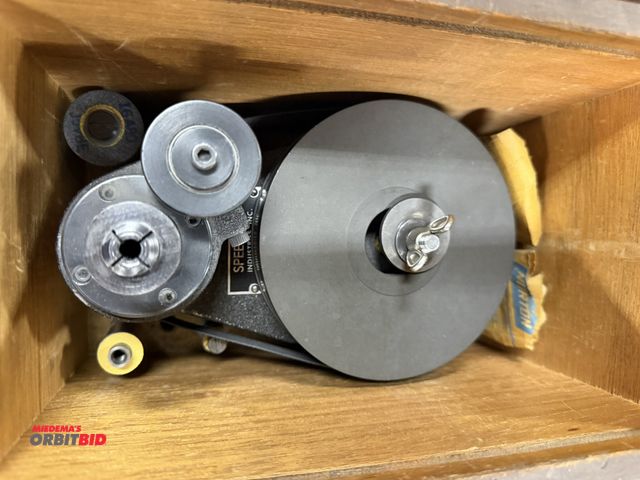 Lot 1-12376 - (1) Speedline belt-driven collet tool, S/N 281-70.