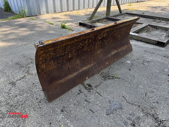 Lot 1-6436 - (1) 72" straight snow plow blade, believed to be Meter Snow Plows, used on Jeep, with cutting edge.