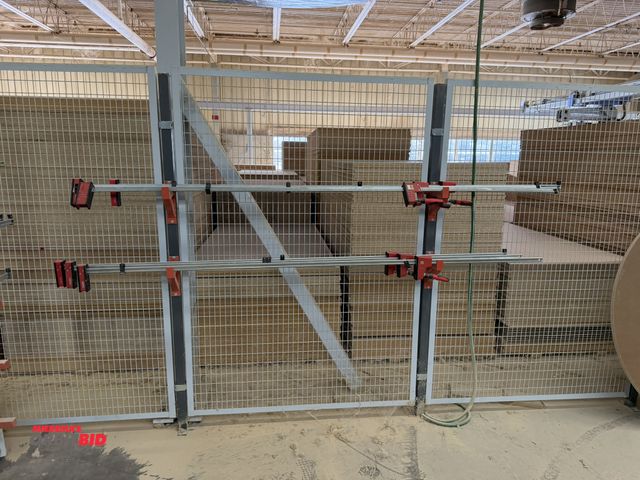 Lot 1-16541 - Lot of (6) Bessey, model KRE3598, K-body Revo parallel clamps, all are 98" x 3 3/4", includes small ...