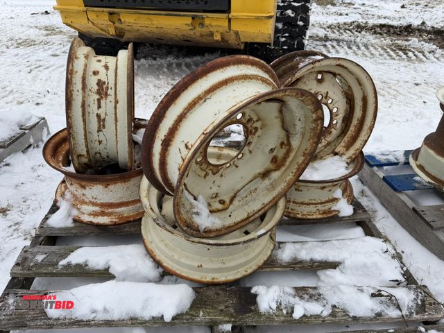 Lot 1-11676 - Lot of (6) 6-bolt rims, approx. 13 3/4" diameter, 5" from inside of bead to inside of bead.