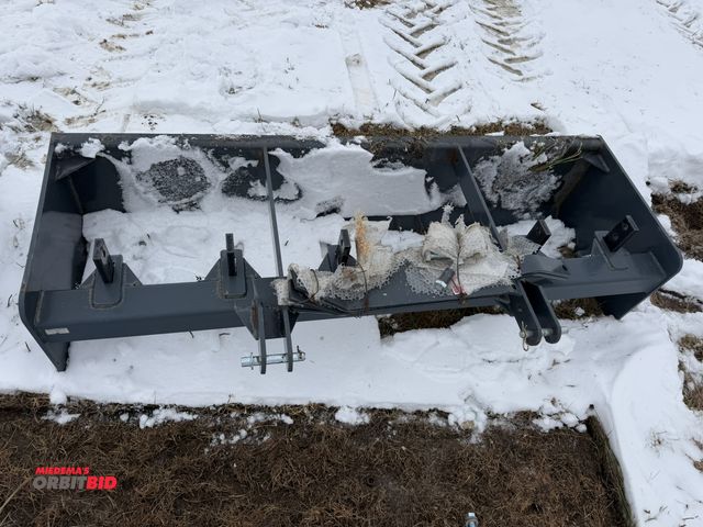 Lot 1-11734 - (1) new Tar River Implements, model BB6, 6-tine, 3 point hitch mount box scraper.