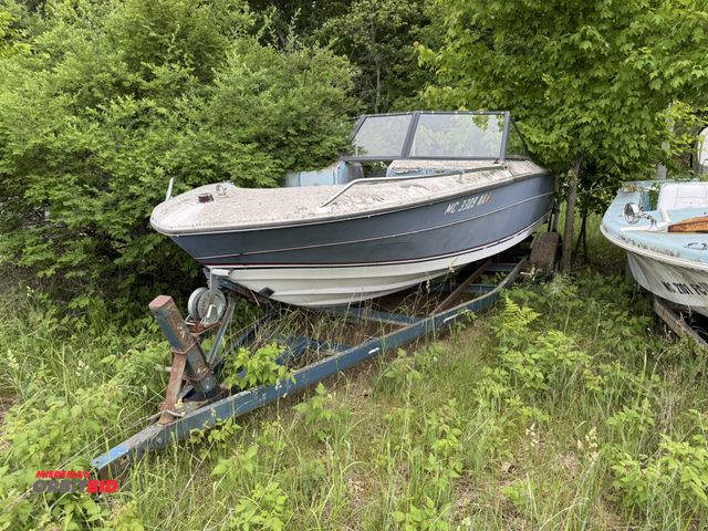Lot 1-6629 - (1) Rinker Kennan open bow 19' speed boat, for parts or repair only, Hull ID #RBMX0746M63J, severe w...
