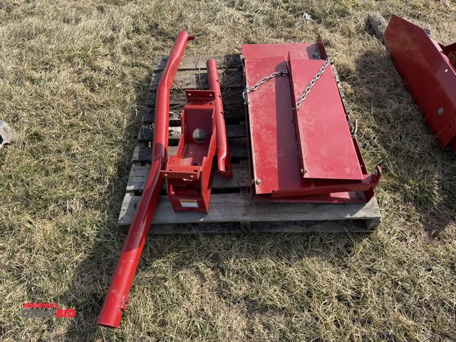 Lot 1-11823 - Lot of assorted hay baler components, includes various panels, frame components, and tubes.